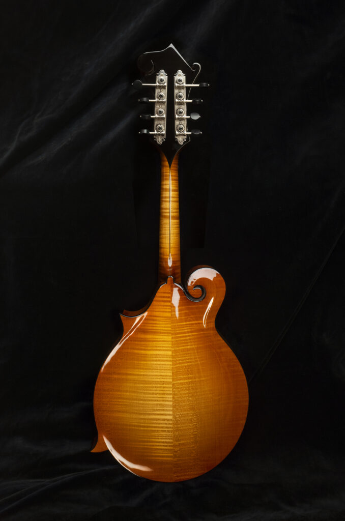 Custom Mandolin F5 / handmade mandolin style F with strong projection and bluegrass character / Coall Instruments