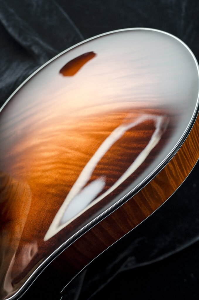 Custom Mandolin A5 015 / handmade mandolin style A with balanced tone and smooth response / Coall Instruments
