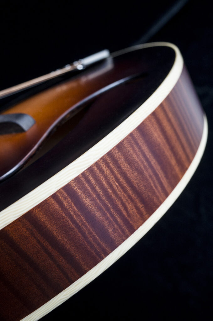 Custom Mandolin A5 016 / handmade mandolin style A with balanced tone and smooth response / Coall Instruments