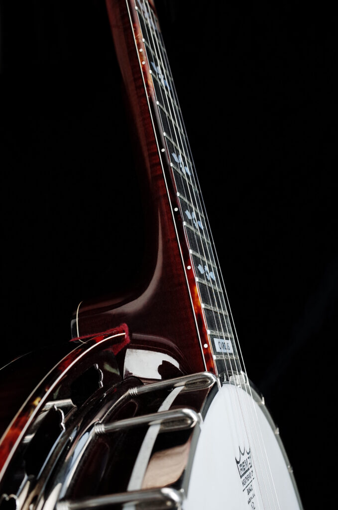 Custom Banjo Cardus / handmade built banjo with balanced tone and unique visual identity / Coall Instruments